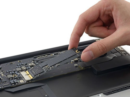 ֪վiFixit¿11Ӣ¿13ӢMacBook AirSSDٶȶԱһ£13ӢMBA»SSDܣȷʵҪϽһ